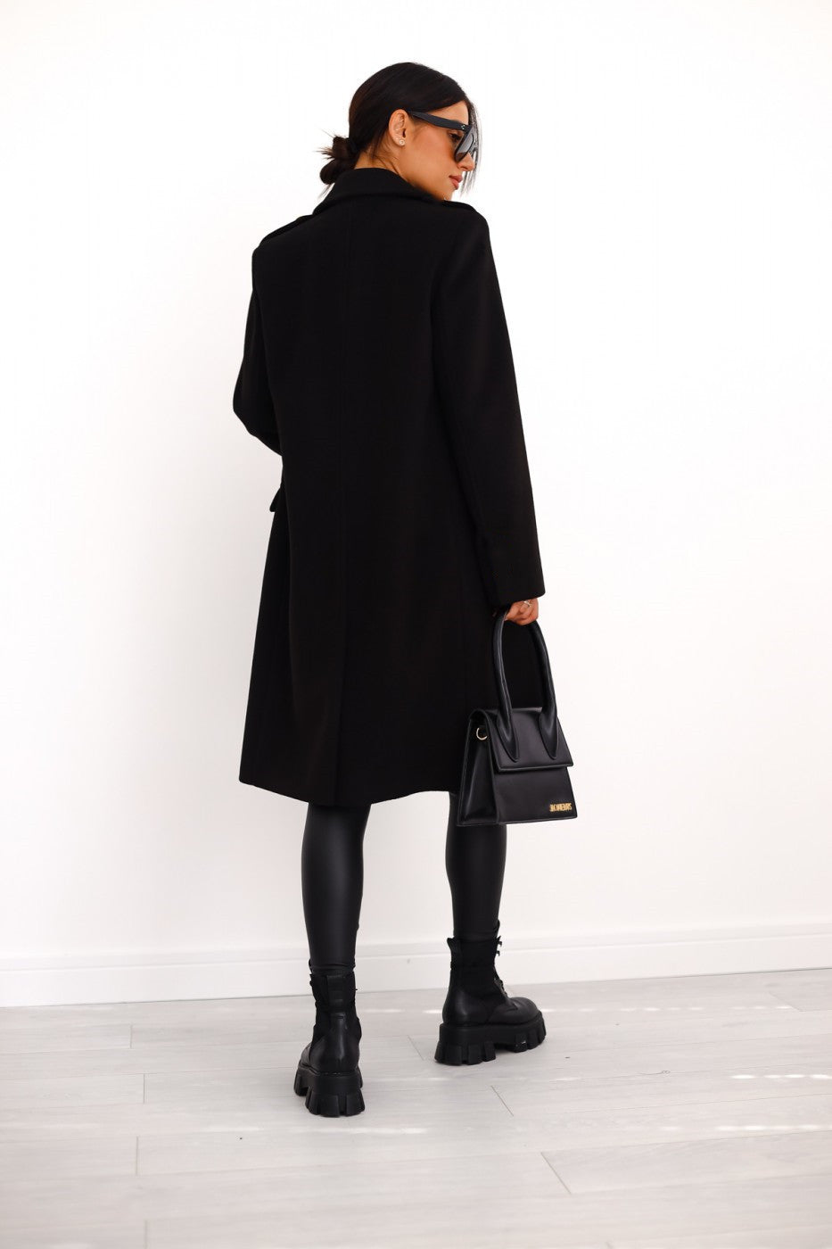 Women’s Double-Breasted Long Coat – Tailored Winter Coat