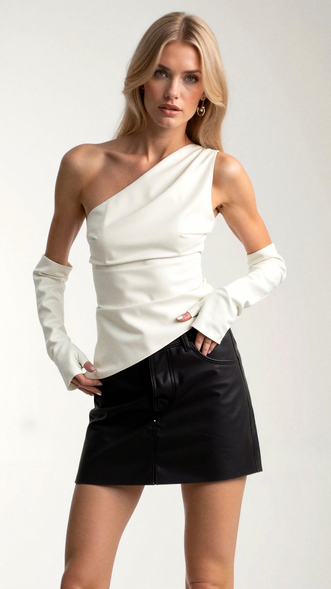 Ulyssa Off-Shoulder Top