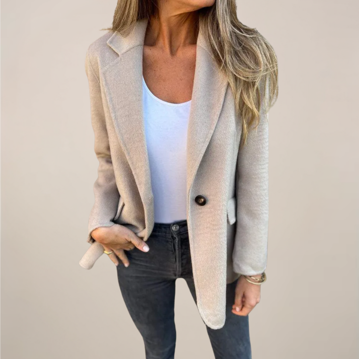 Women’s Tailored Blazer Jacket – Single Button, Notch Lapel, Flap Pockets